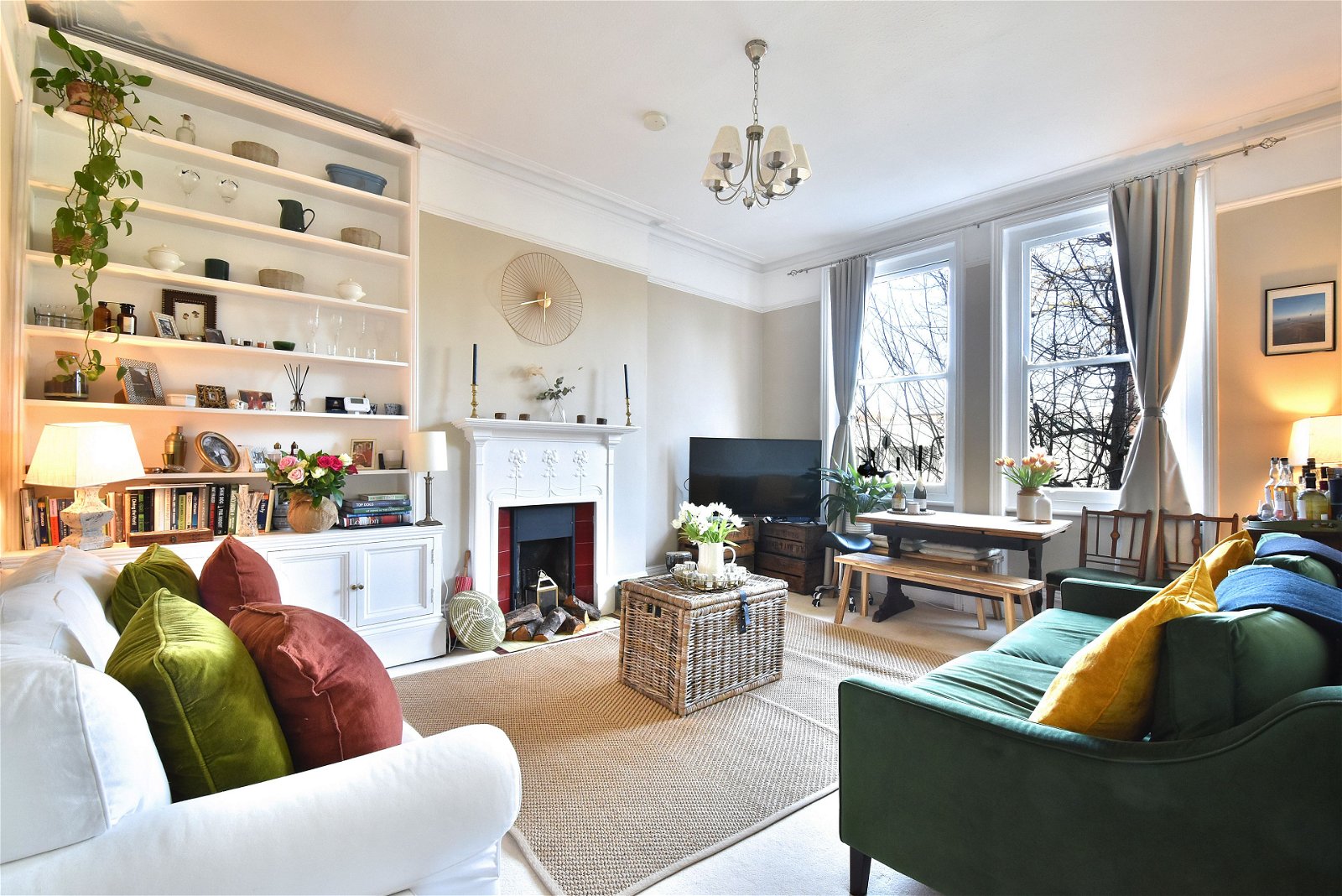 3 bed flat for sale in London Road, London  - Property Image 2