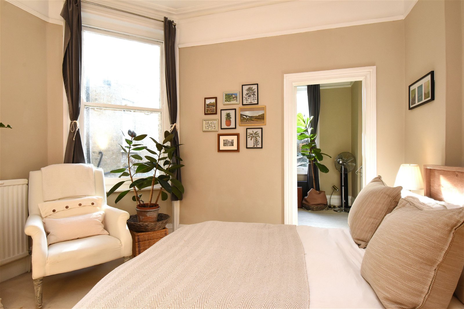 3 bed flat for sale in London Road, London  - Property Image 9
