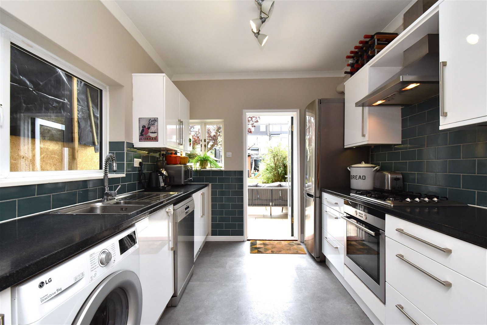 4 bed terraced house for sale in Lutwyche Road, London  - Property Image 4