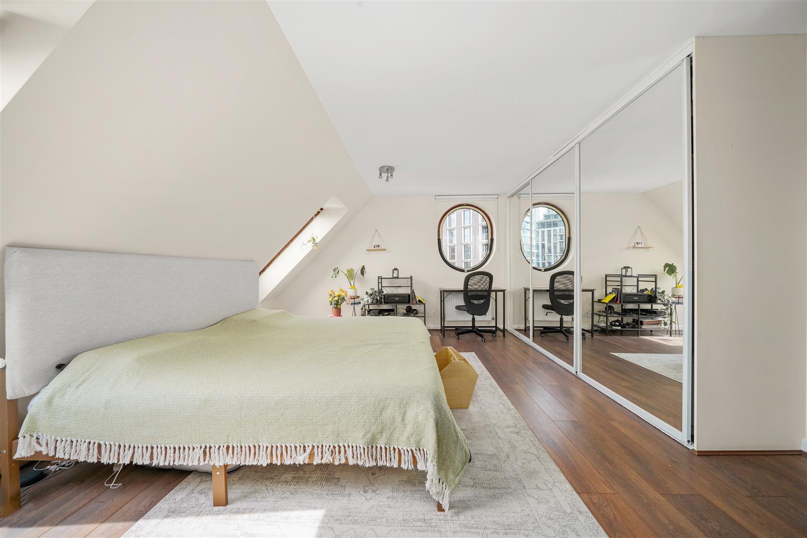 2 bed apartment to rent in Asher Way, London  - Property Image 12