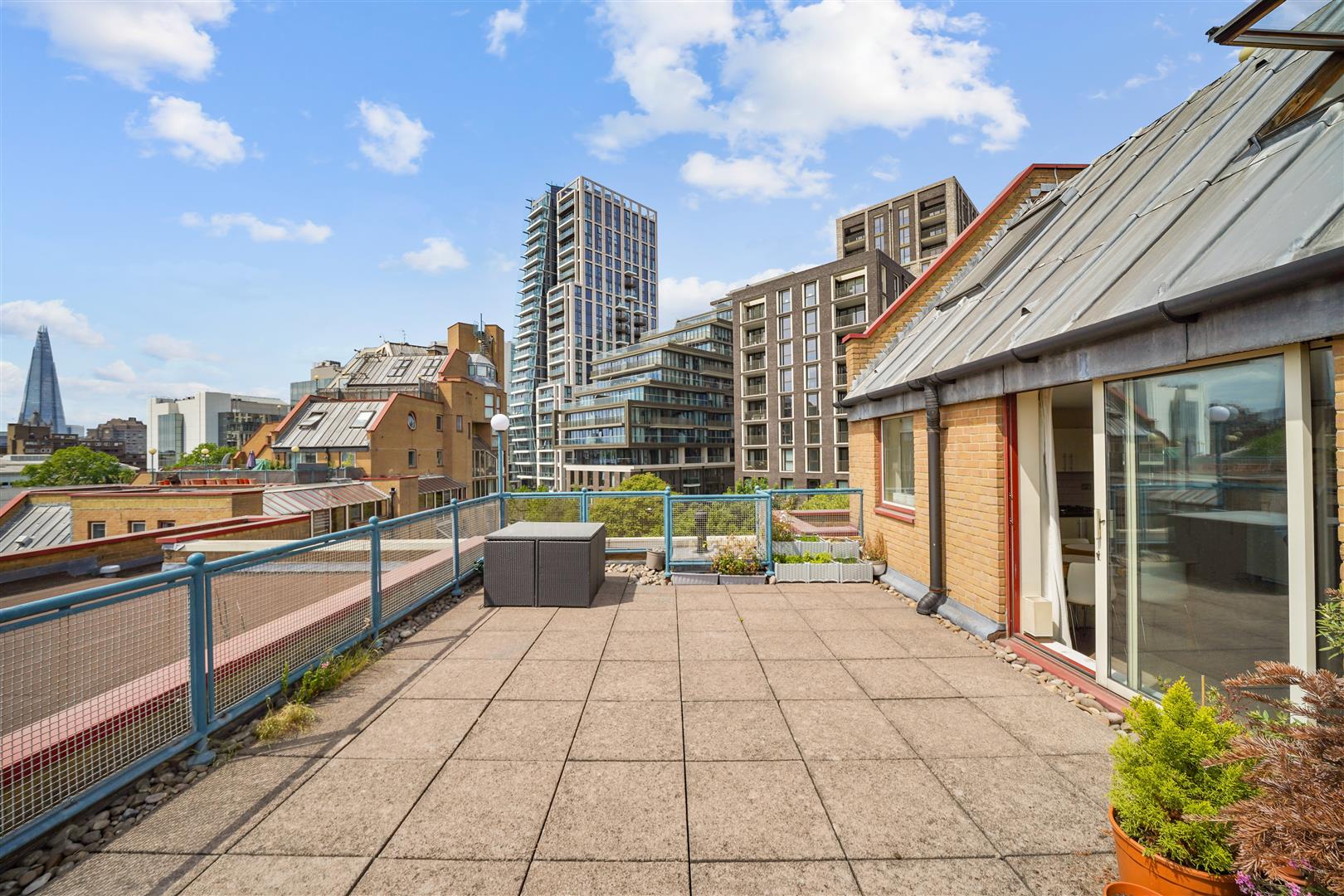 2 bed apartment to rent in Asher Way, London  - Property Image 14