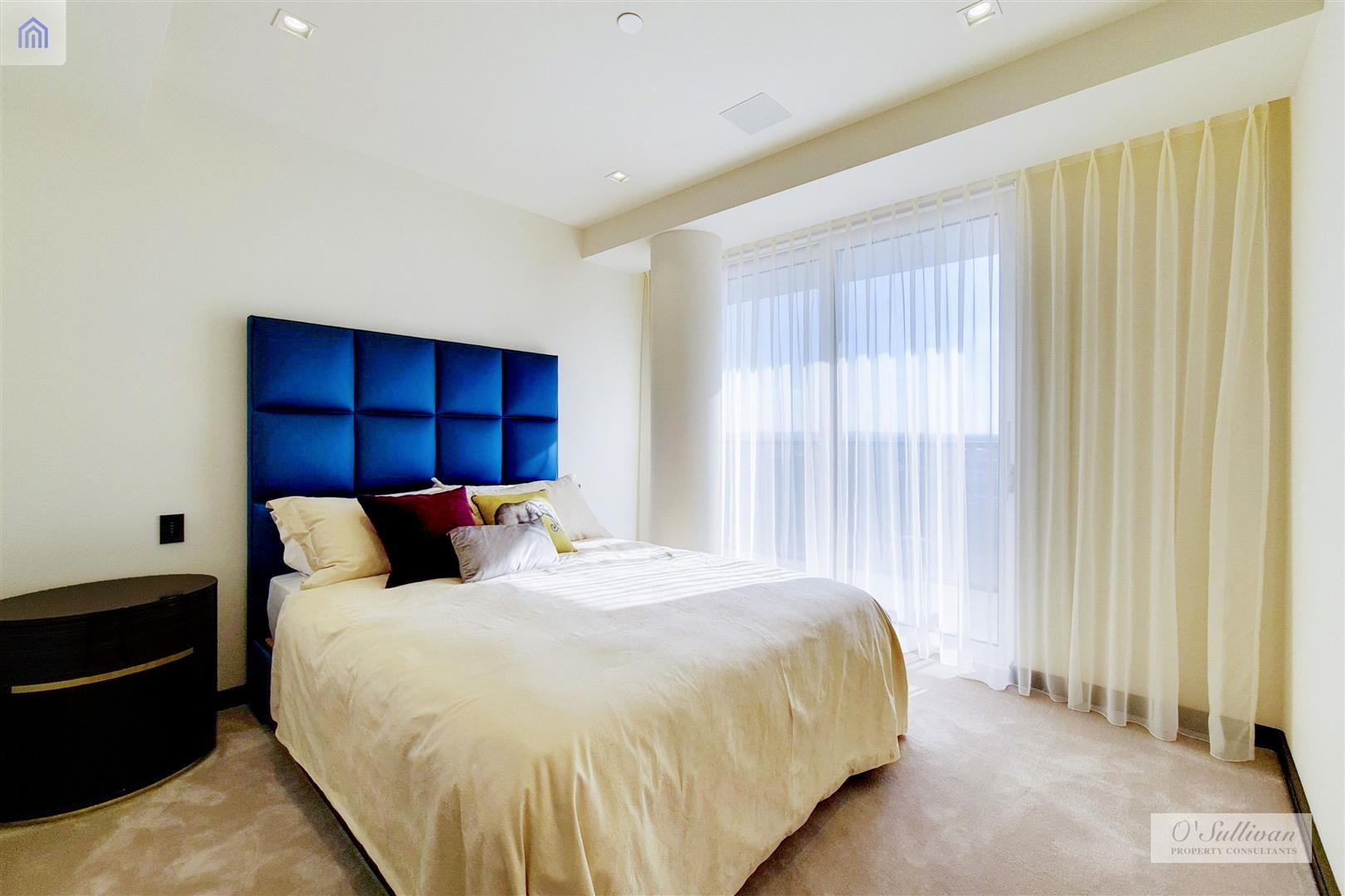 3 bed apartment for sale in Earl's Way 8