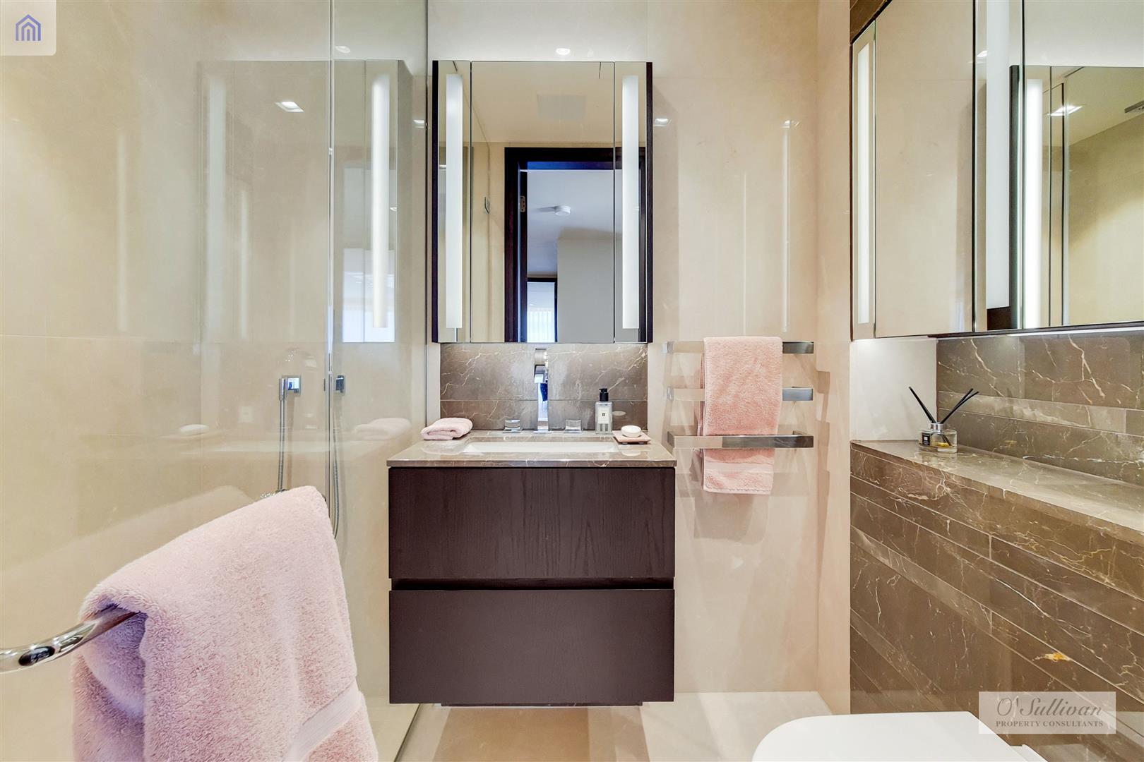 3 bed apartment for sale in Earl's Way 13