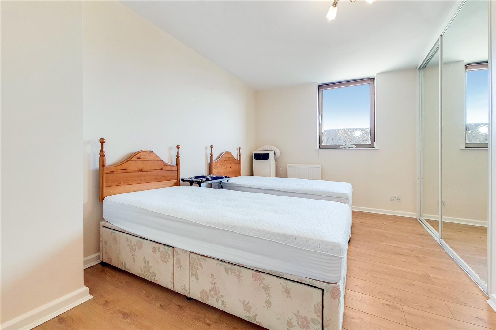 2 bed apartment to rent in Asher Way, London  - Property Image 10