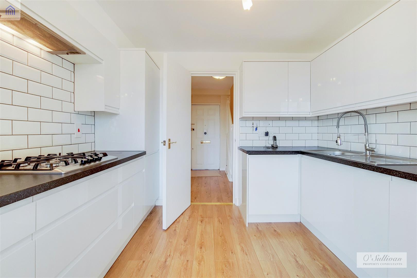 2 bed apartment to rent in Asher Way, London  - Property Image 10