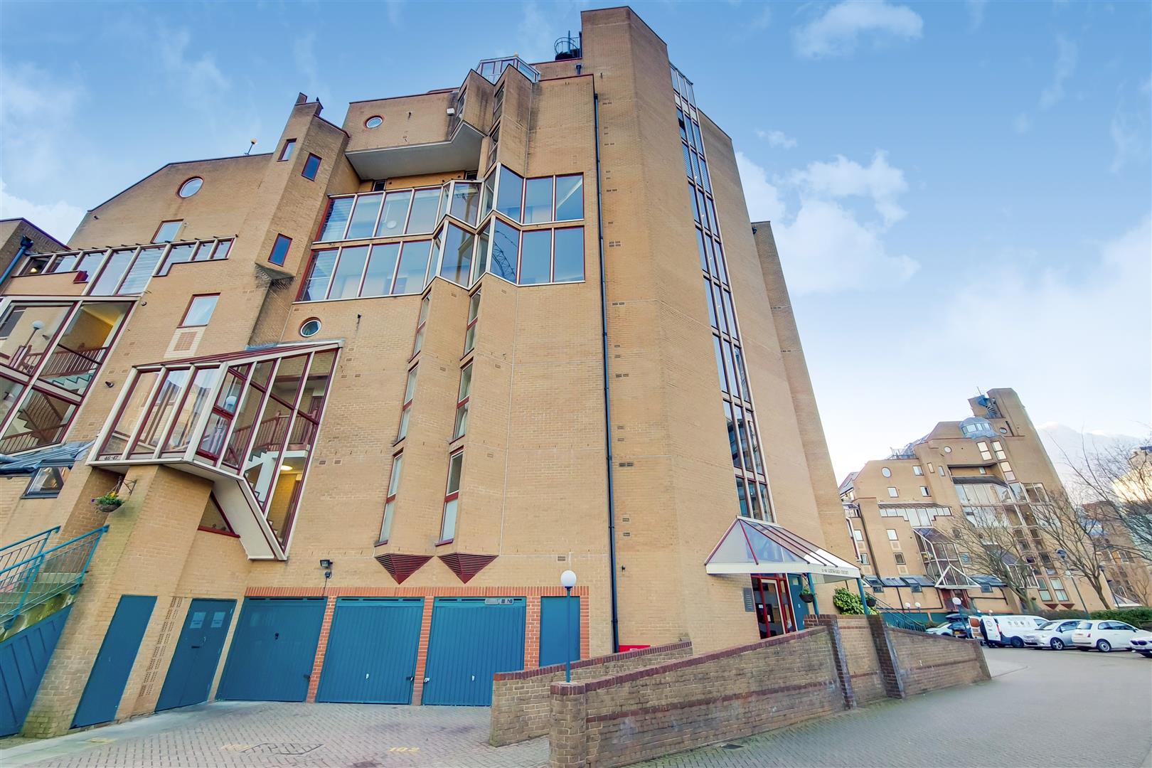 2 bed apartment to rent in Asher Way, London  - Property Image 17