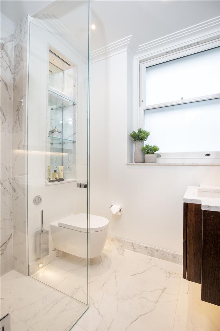 2 bed apartment to rent in Prince Of Wales Terrace, London 11