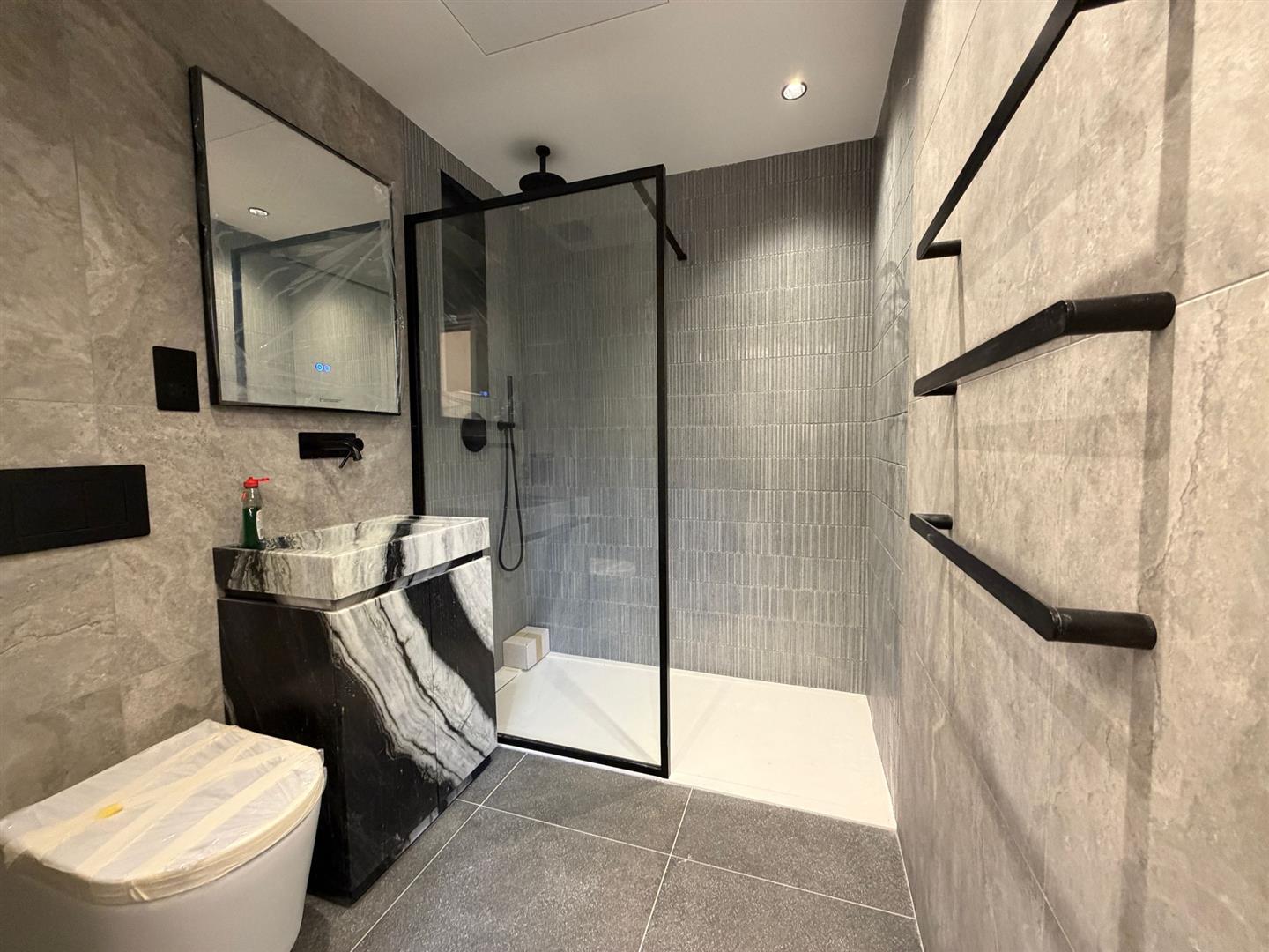 3 bed apartment to rent in Cliveden Place, London 7