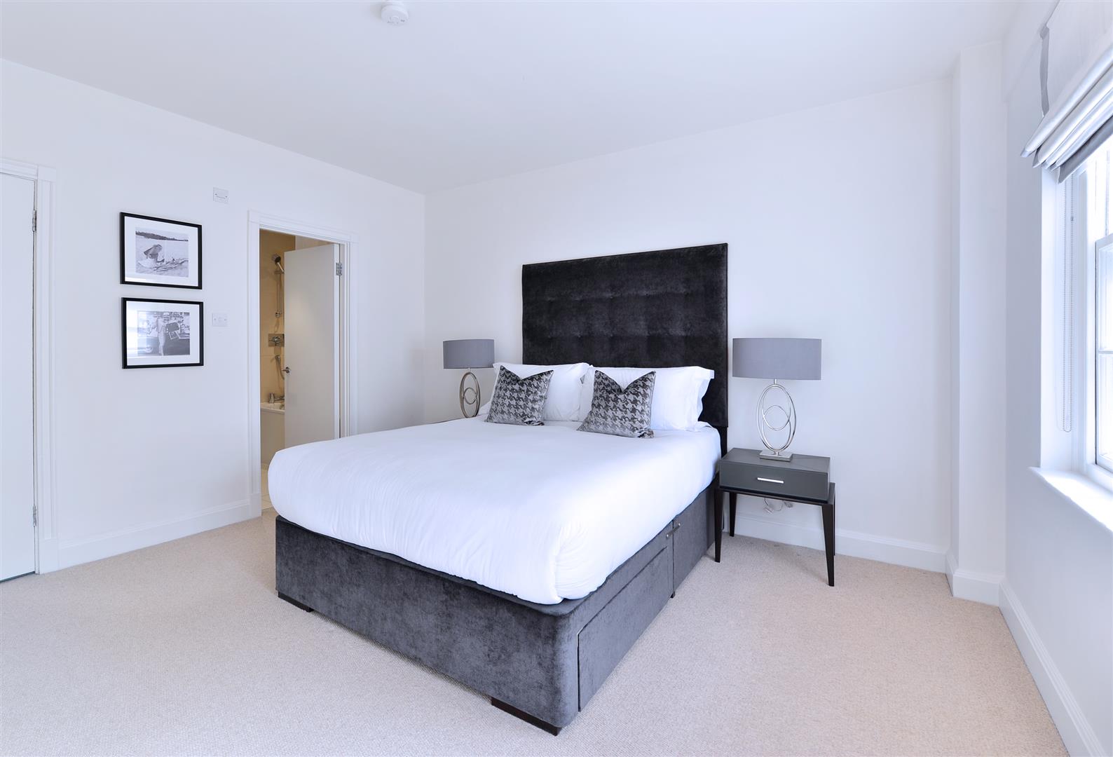 2 bed apartment to rent in FULHAM ROAD, London  - Property Image 7