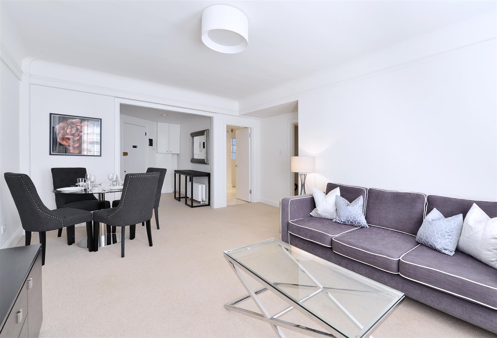 2 bed apartment to rent in FULHAM ROAD, London, SW3