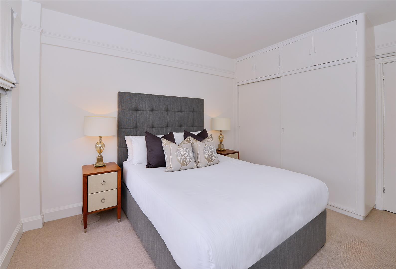 2 bed apartment to rent in Fulham Road, London  - Property Image 6