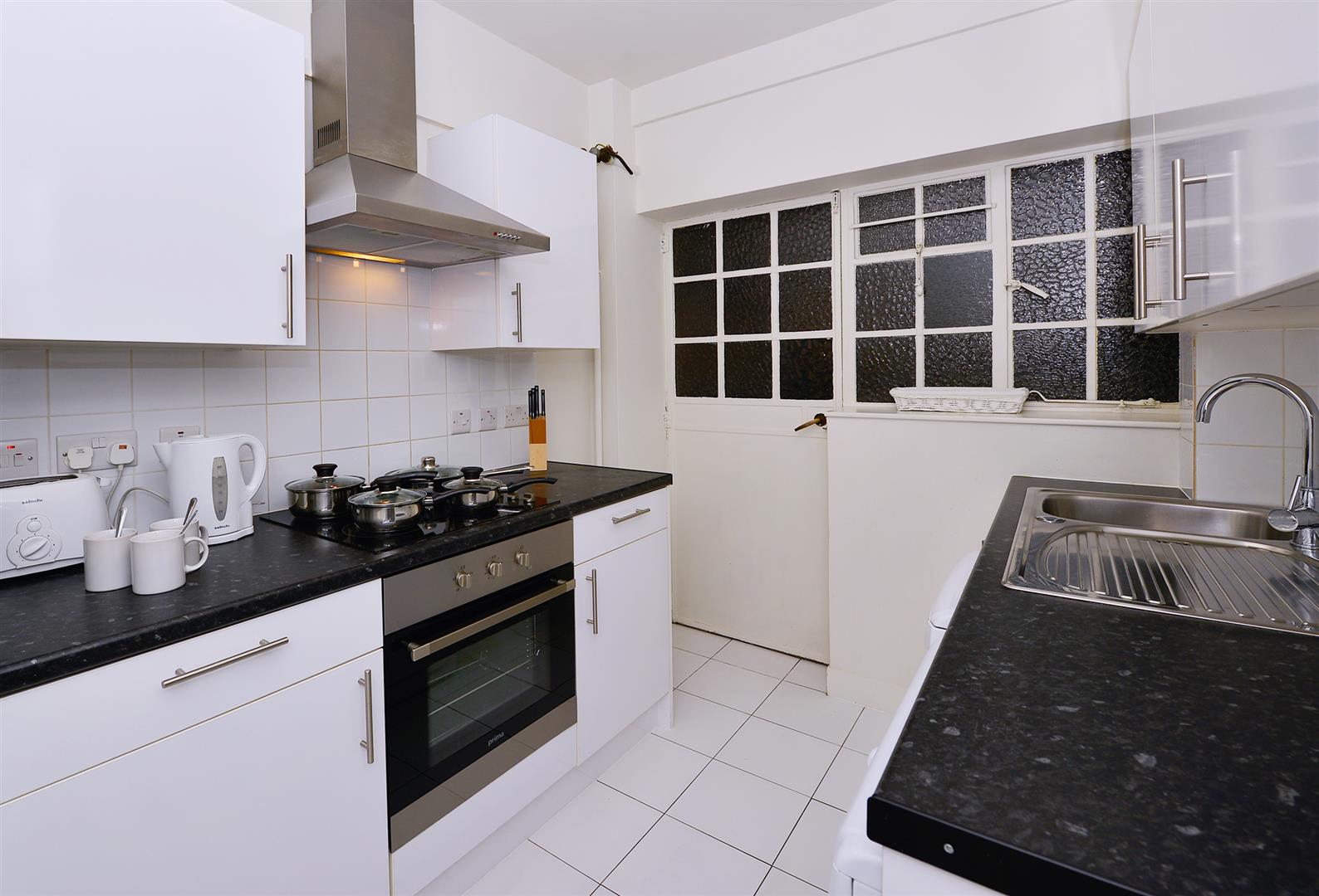 2 bed apartment to rent in Fulham Road, London  - Property Image 4