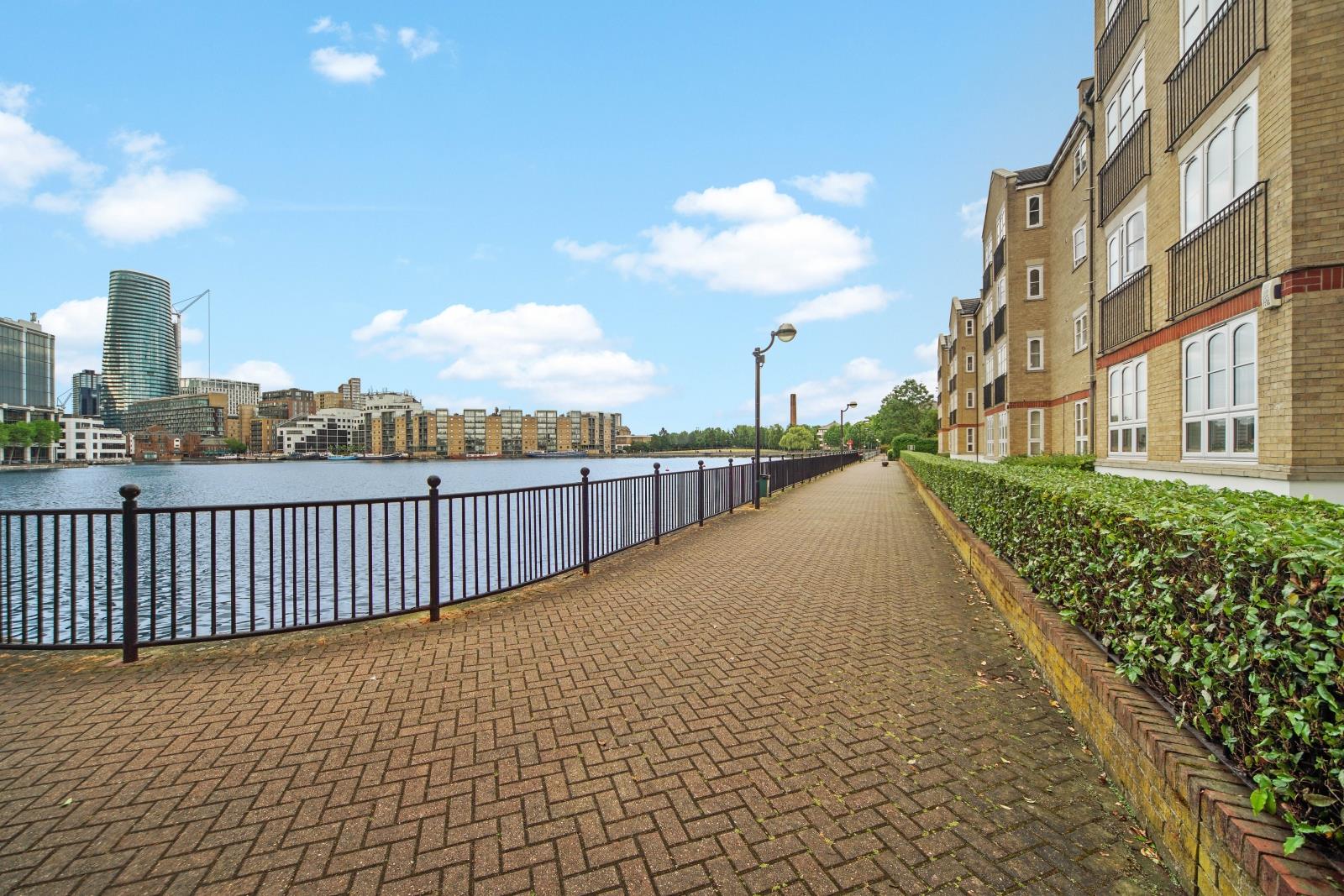 2 bed apartment to rent in Wheat Sheaf Close, London  - Property Image 10
