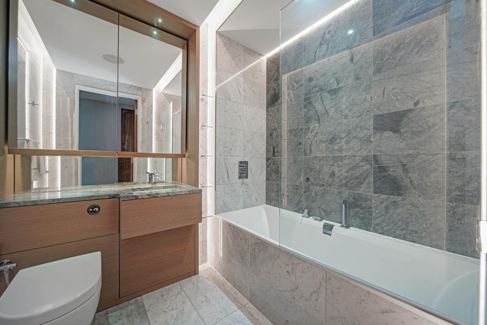 3 bed apartment for sale in Juniper Drive, London 8