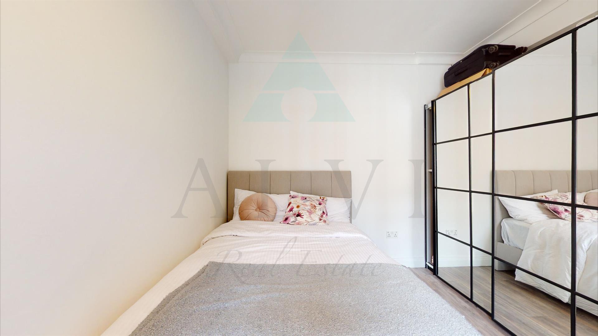 2 bed apartment to rent in Gloucester Place, London  - Property Image 13