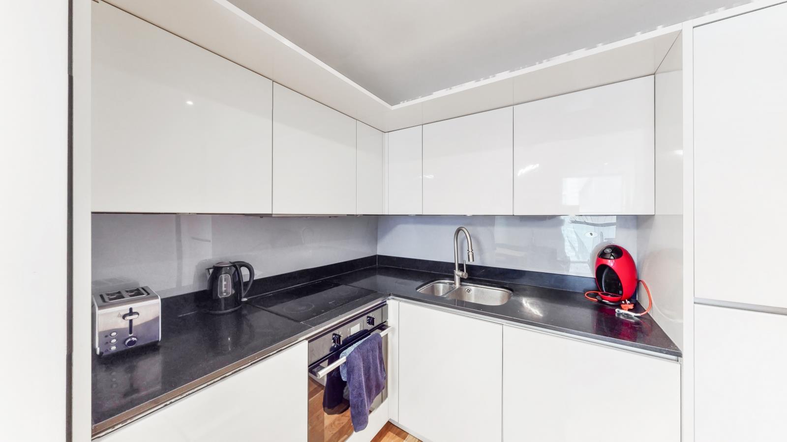 1 bed apartment to rent in Hermitage Street, London  - Property Image 6