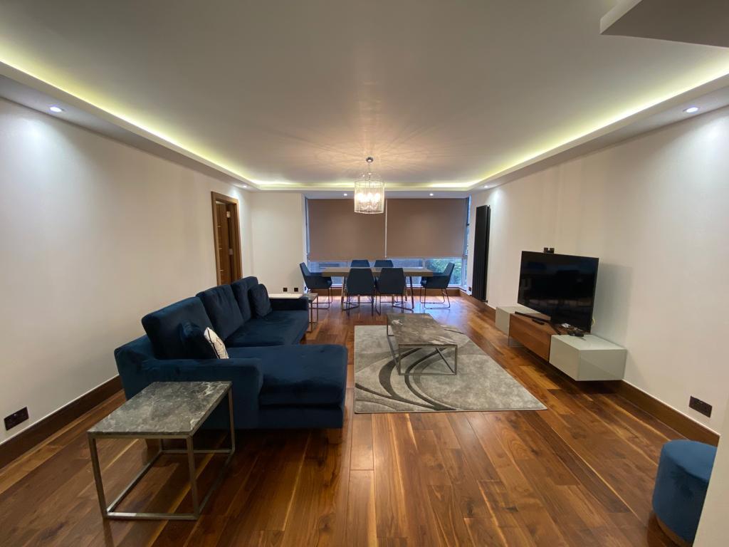 3 bed apartment for sale in Cambridge Square, London  - Property Image 1