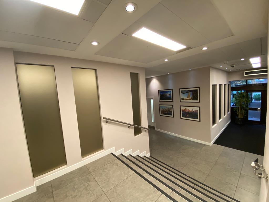 3 bed apartment for sale in Cambridge Square, London 13