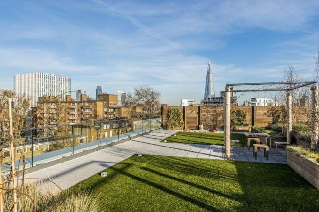 2 bed apartment to rent in Blackfriars Road, London 7