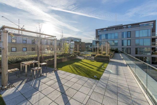 2 bed apartment to rent in Blackfriars Road, London 8