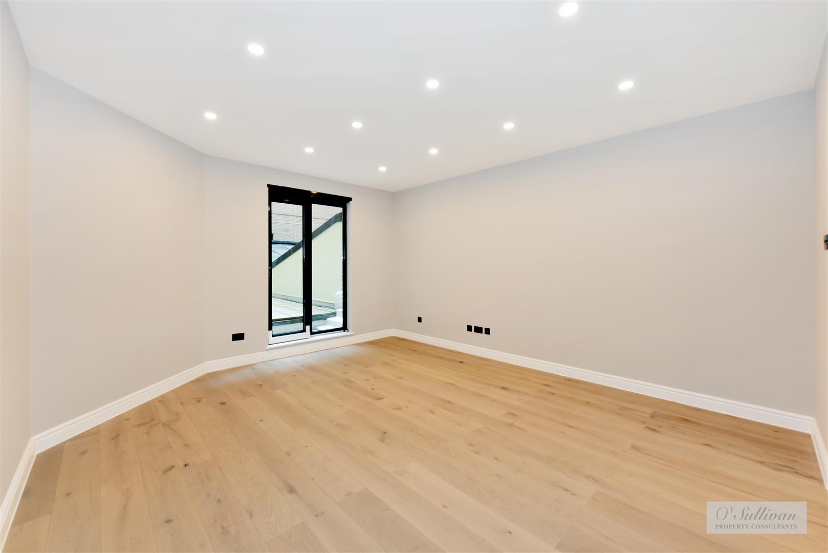 Studio flat for sale in Cromwell Road, London 5