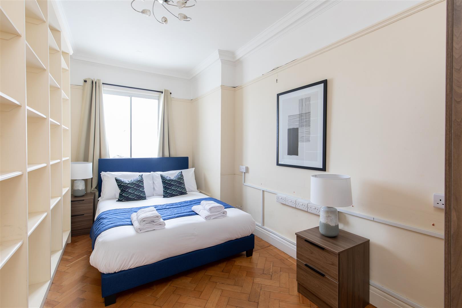 2 bed apartment to rent in Baker Street, London  - Property Image 9