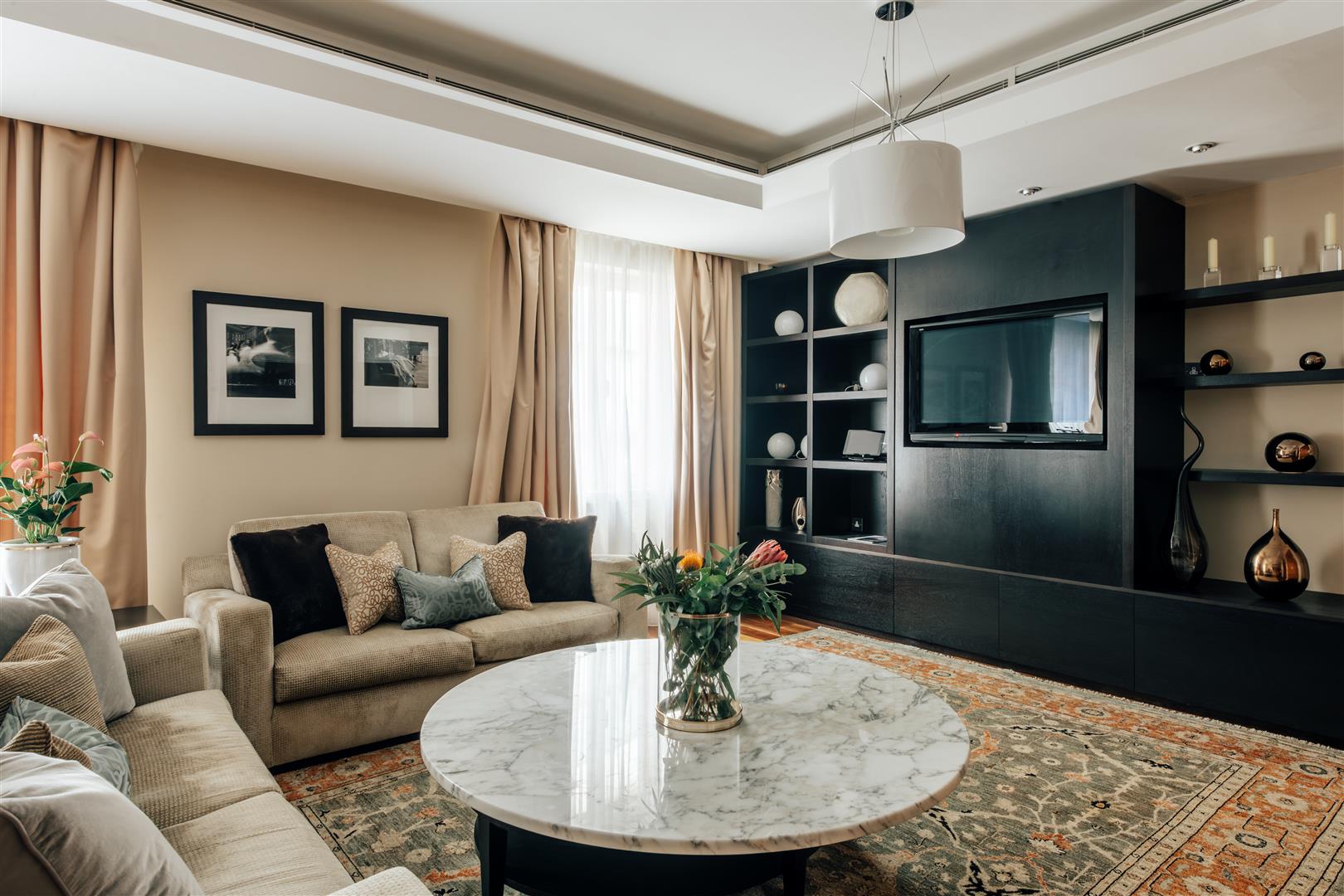 3 bed apartment to rent in Lancelot Place, Knightsbridge - Property Image 1