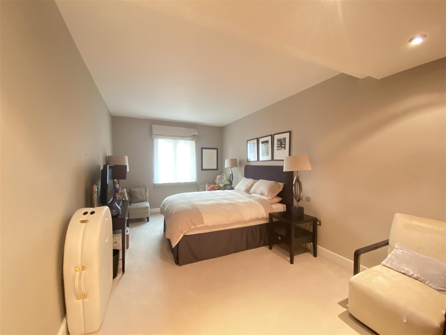 3 bed apartment to rent in Lancelot Place, Knightsbridge 4