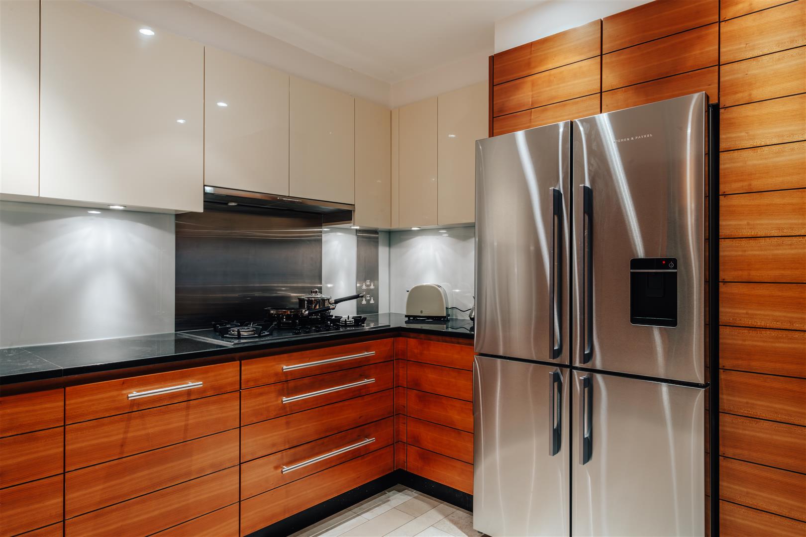 3 bed apartment to rent in Lancelot Place, Knightsbridge 29