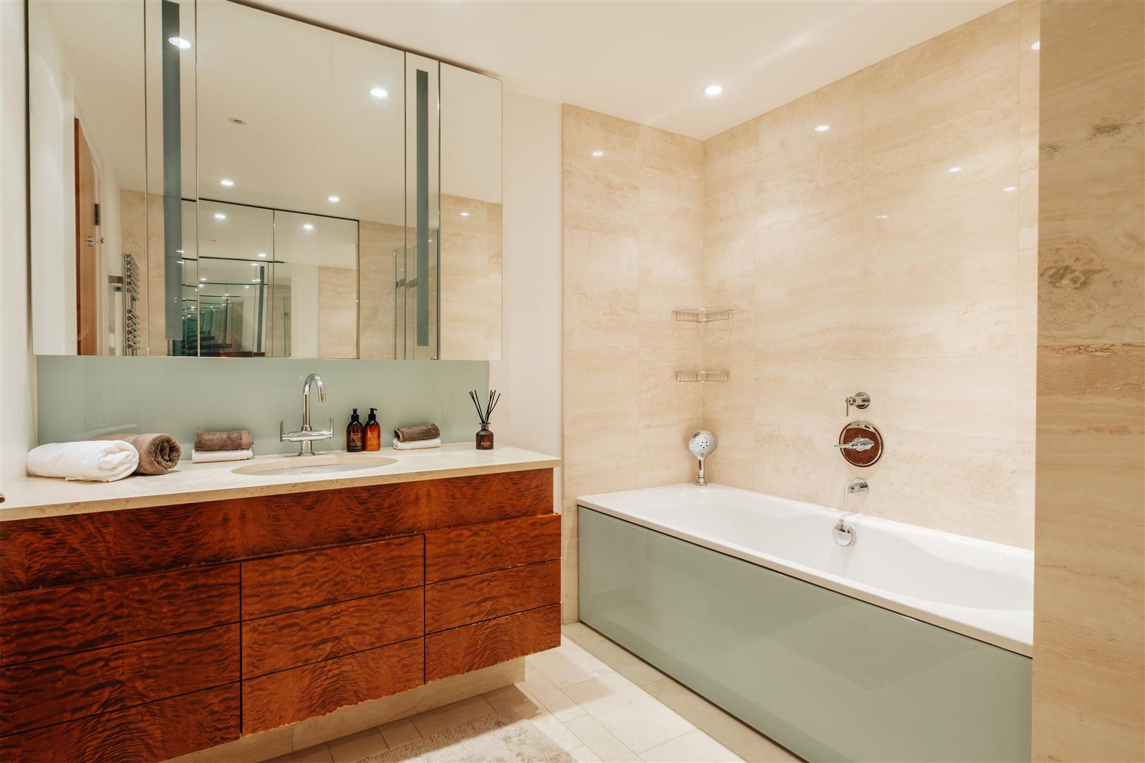 3 bed apartment to rent in Lancelot Place, Knightsbridge  - Property Image 36