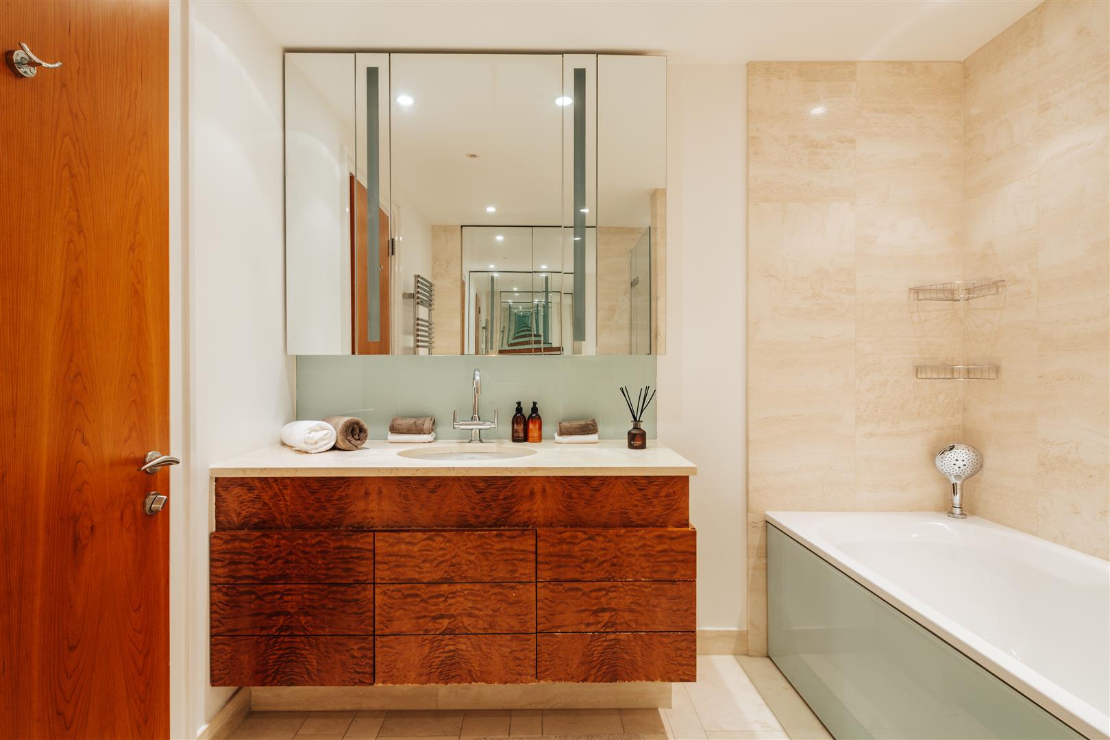 3 bed apartment to rent in Lancelot Place, Knightsbridge 34