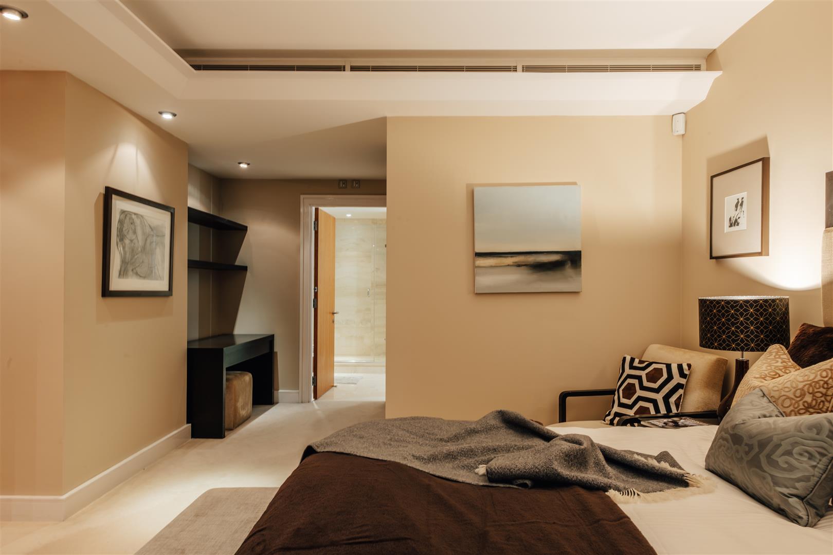 3 bed apartment to rent in Lancelot Place, Knightsbridge 20