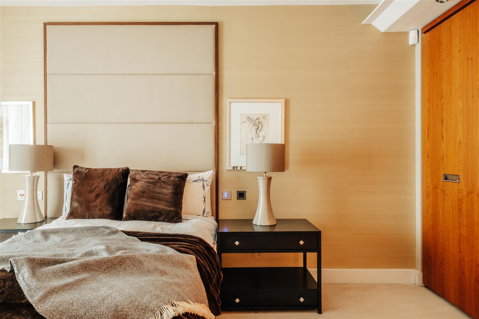 3 bed apartment to rent in Lancelot Place, Knightsbridge 44