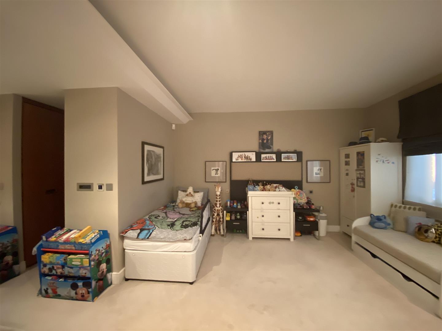 3 bed apartment to rent in Lancelot Place, Knightsbridge  - Property Image 9