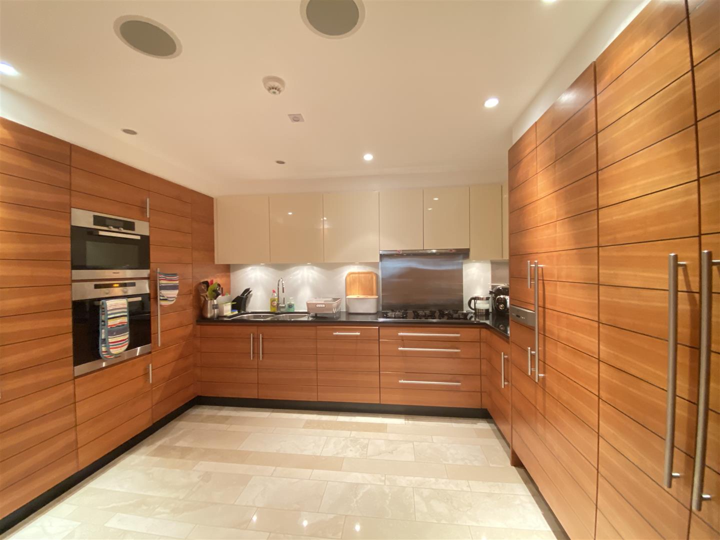 3 bed apartment to rent in Lancelot Place, Knightsbridge  - Property Image 3