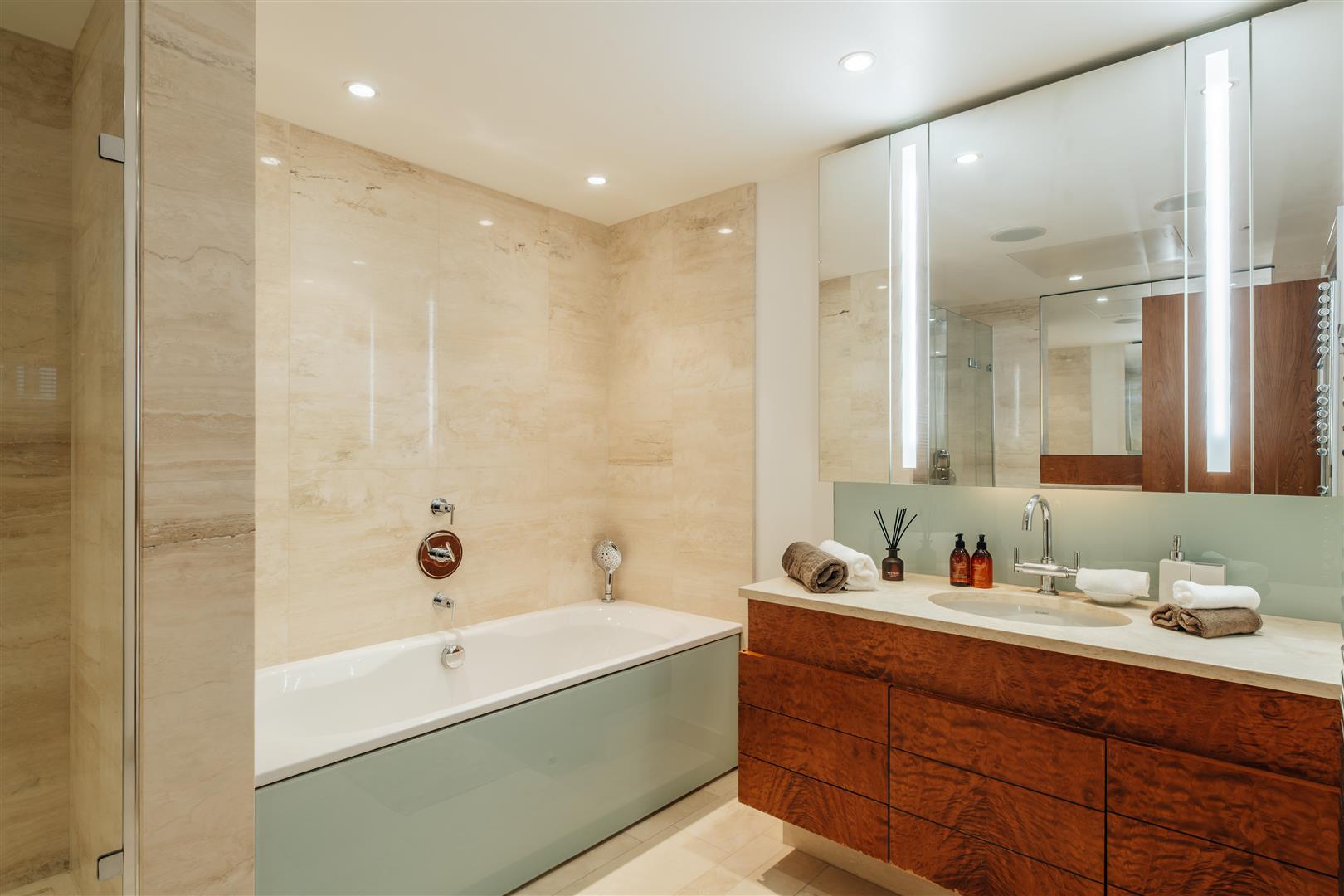 3 bed apartment to rent in Lancelot Place, Knightsbridge 23