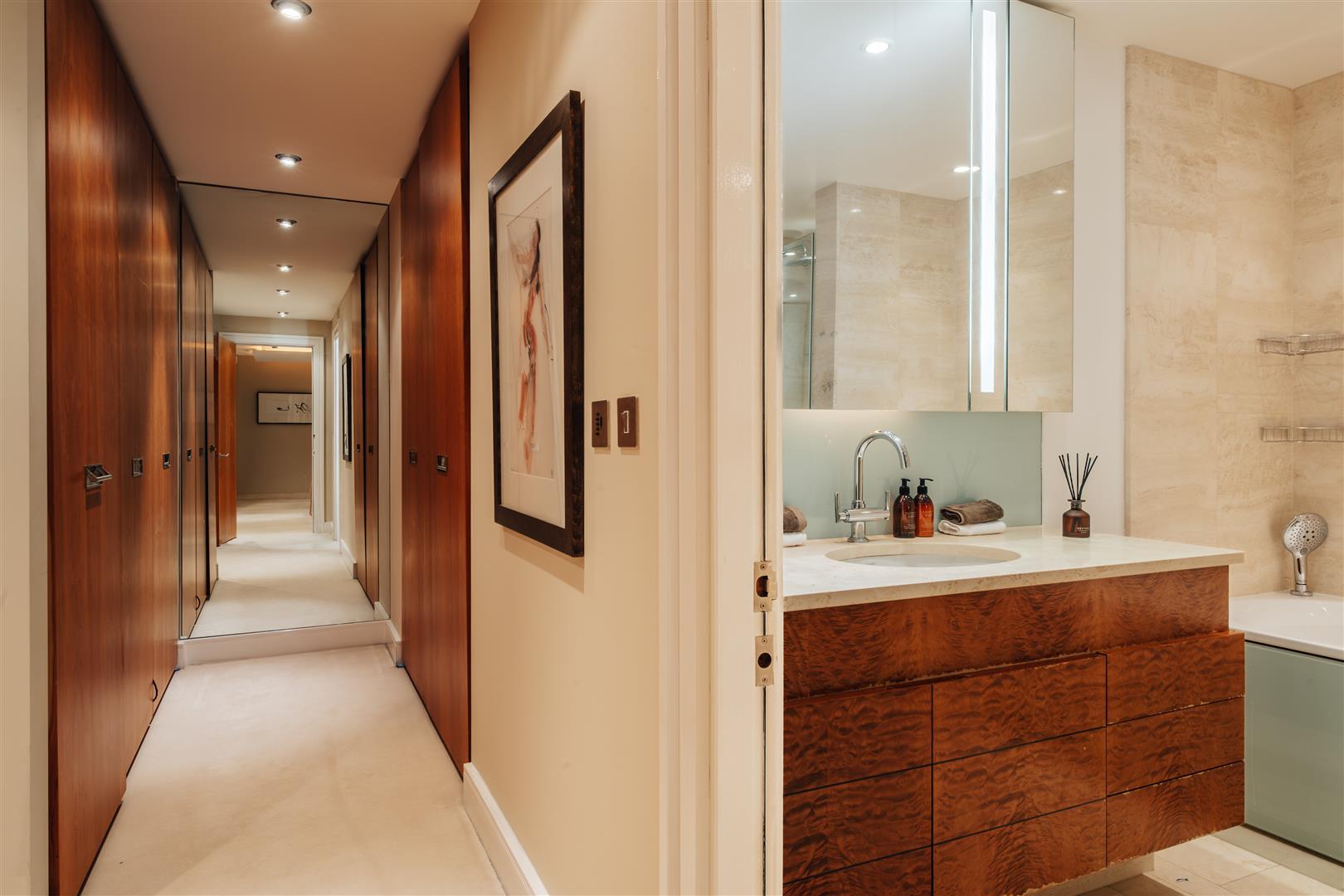 3 bed apartment to rent in Lancelot Place, Knightsbridge  - Property Image 39