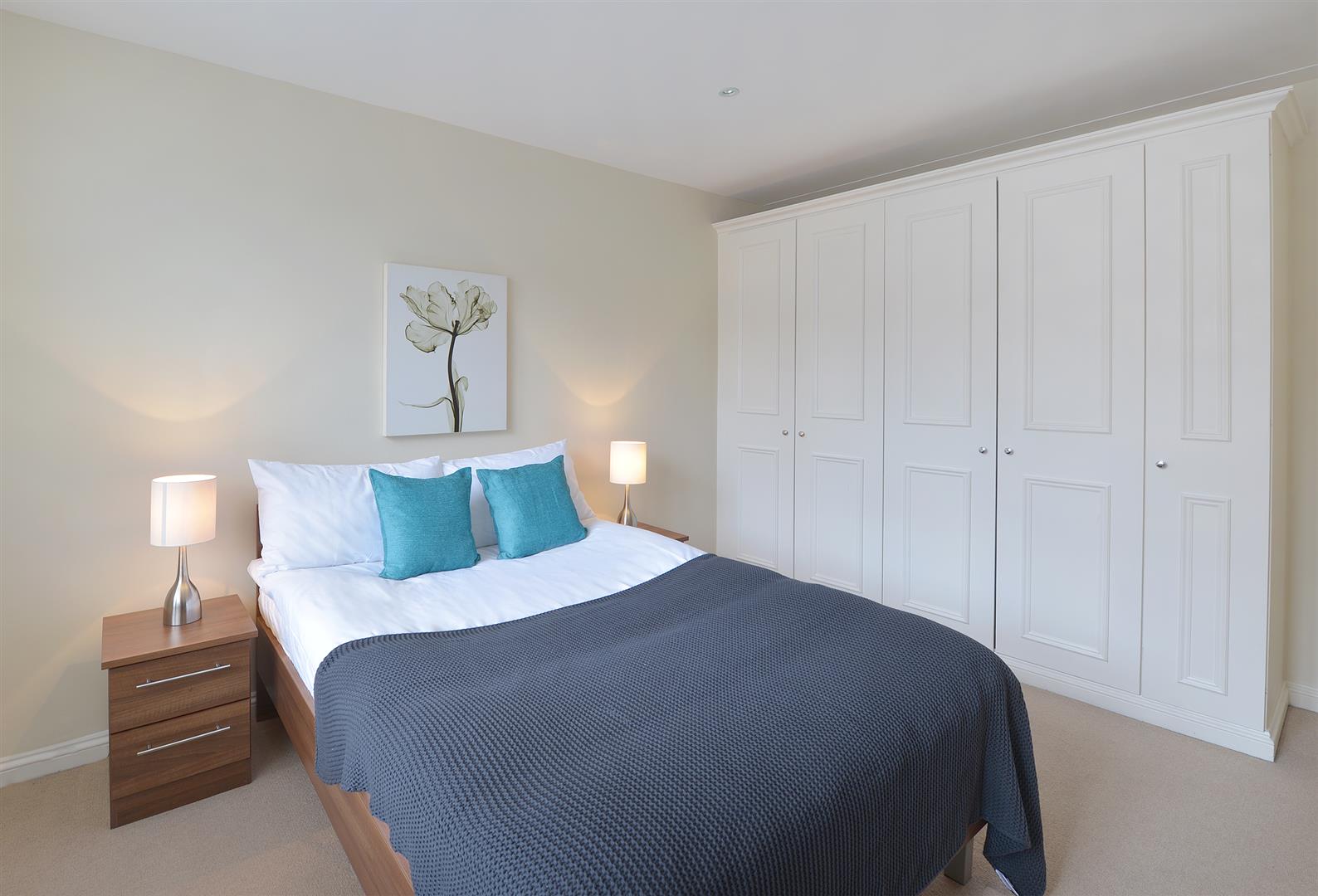 1 bed apartment to rent in Hill Street, London  - Property Image 6