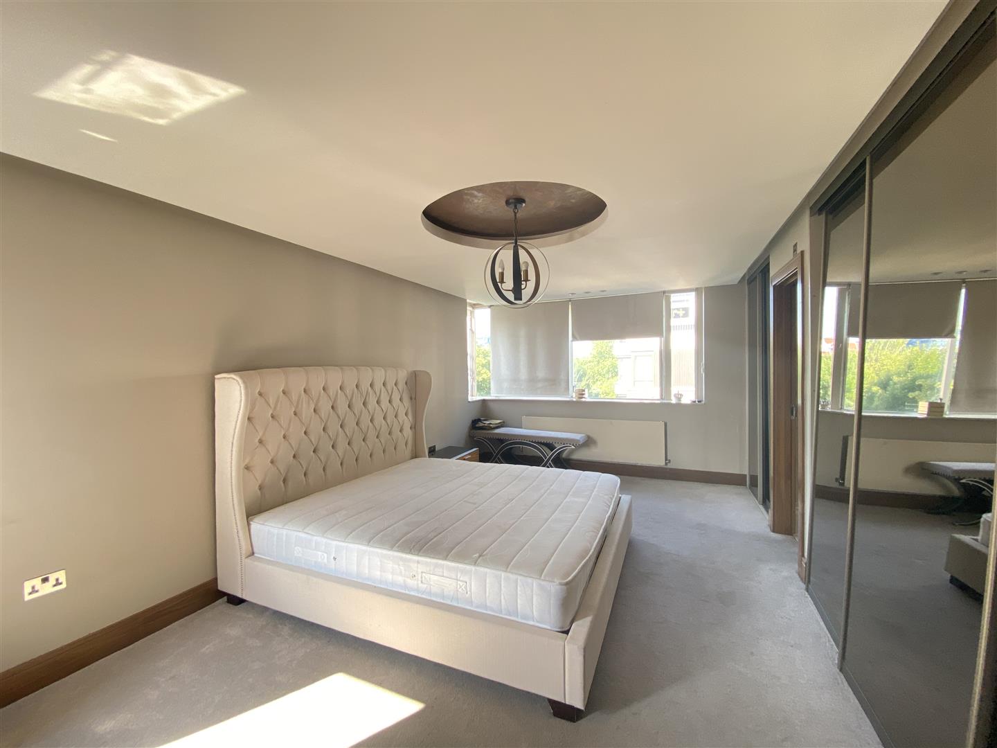 3 bed apartment for sale in The Quadrangle, London 1