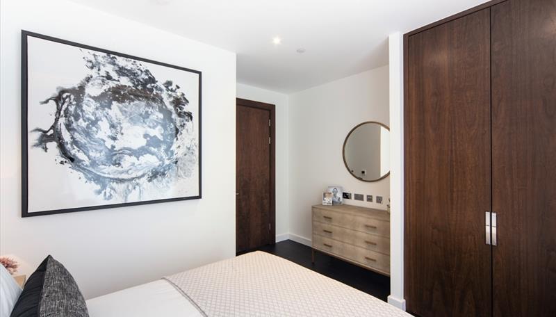 2 bed flat to rent in Charles Clowes Walk, London  - Property Image 9