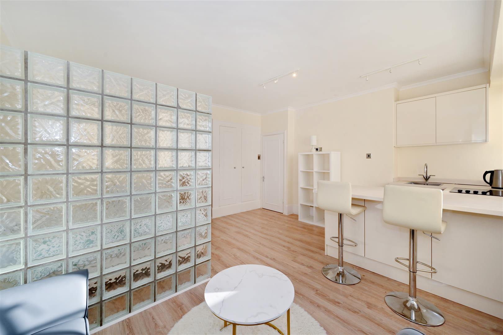 Apartment for sale in Sloane Avenue, London  - Property Image 5