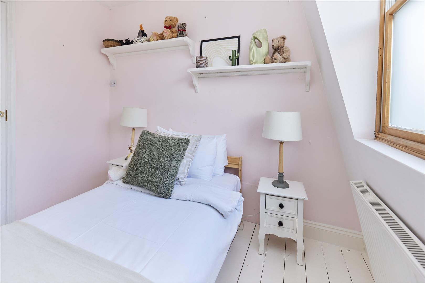 4 bed house for sale in Rosemont Road, London 34