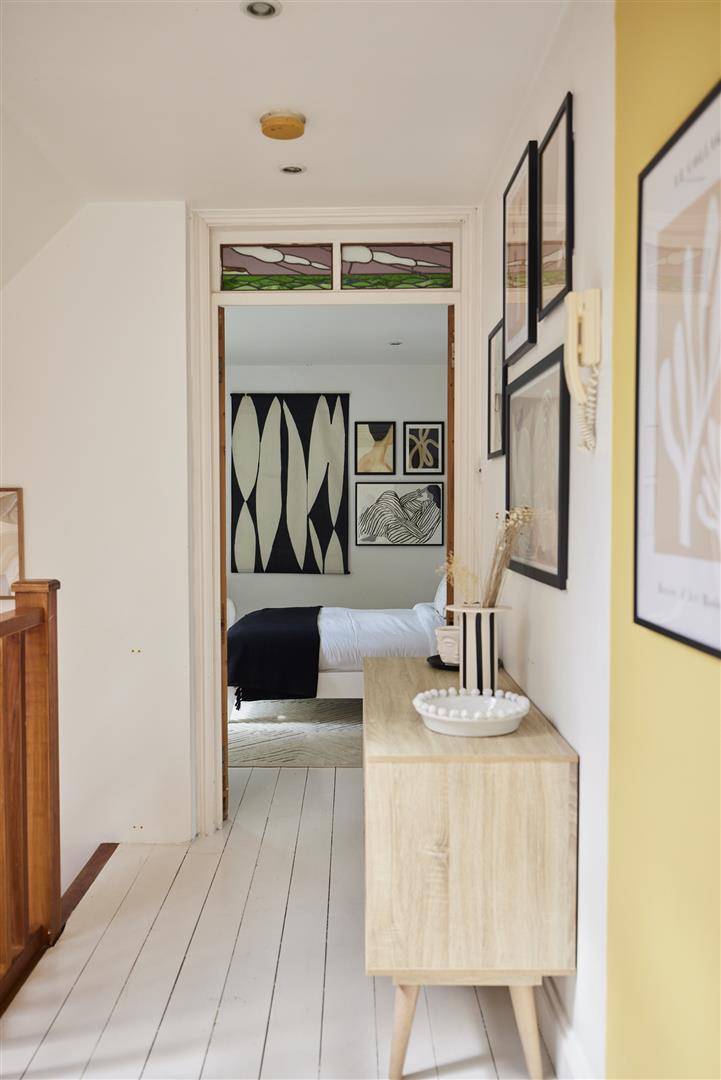 4 bed house for sale in Rosemont Road, London 24