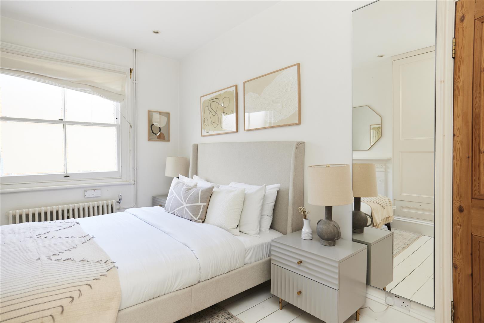 4 bed house for sale in Rosemont Road, London 7