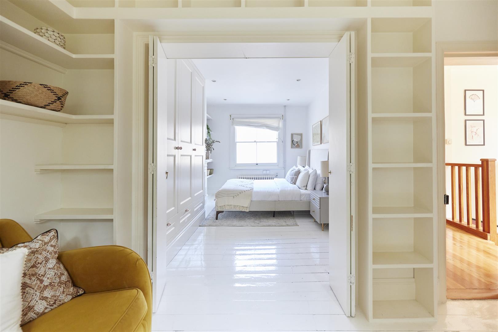 4 bed house for sale in Rosemont Road, London 9