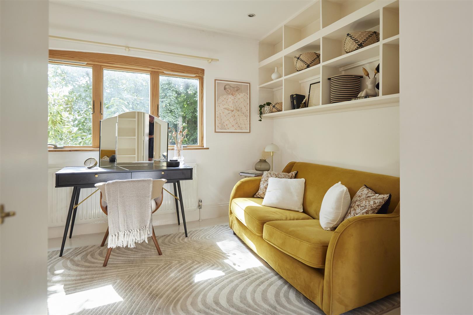 4 bed house for sale in Rosemont Road, London 13