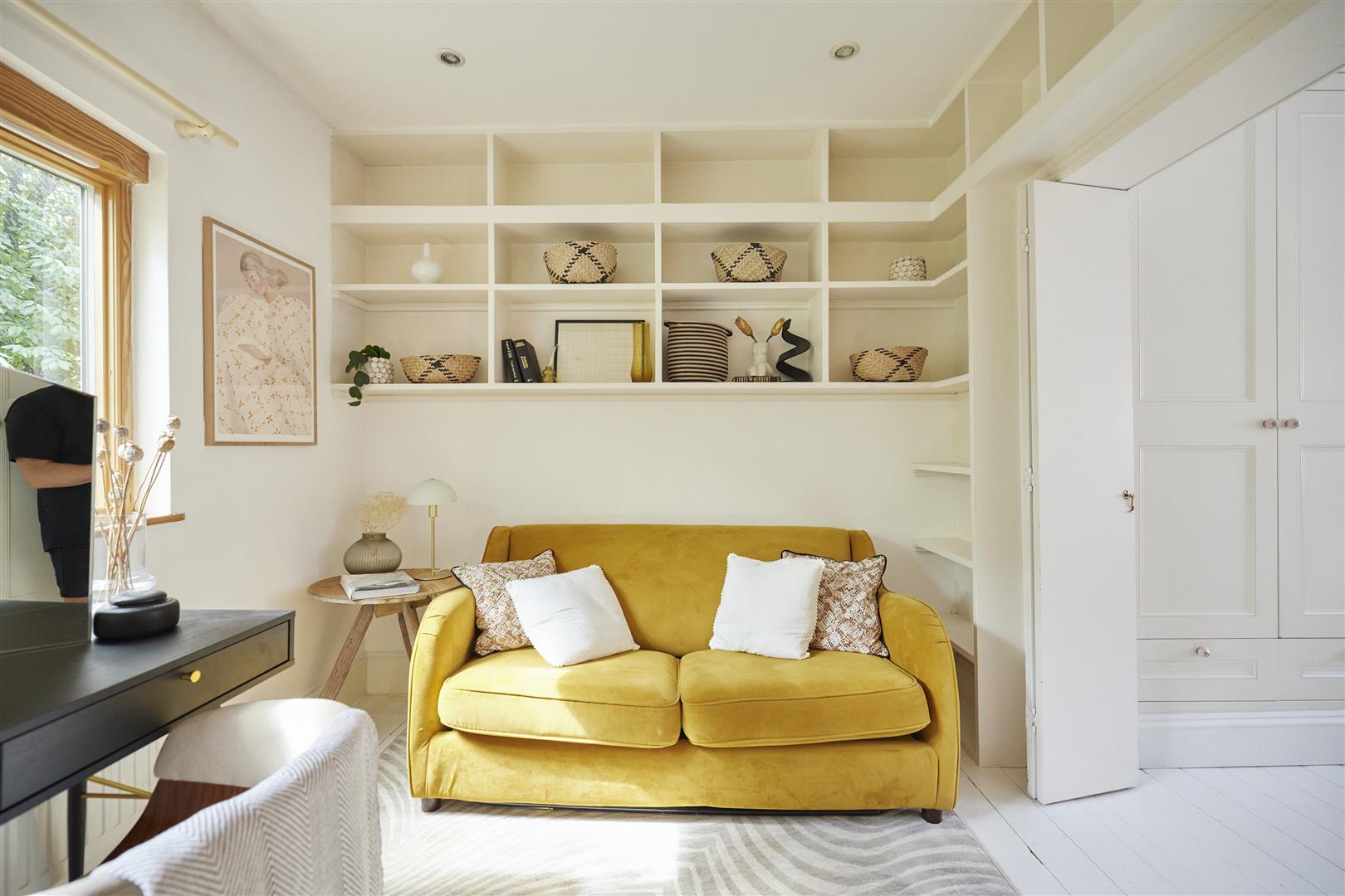 4 bed house for sale in Rosemont Road, London 14