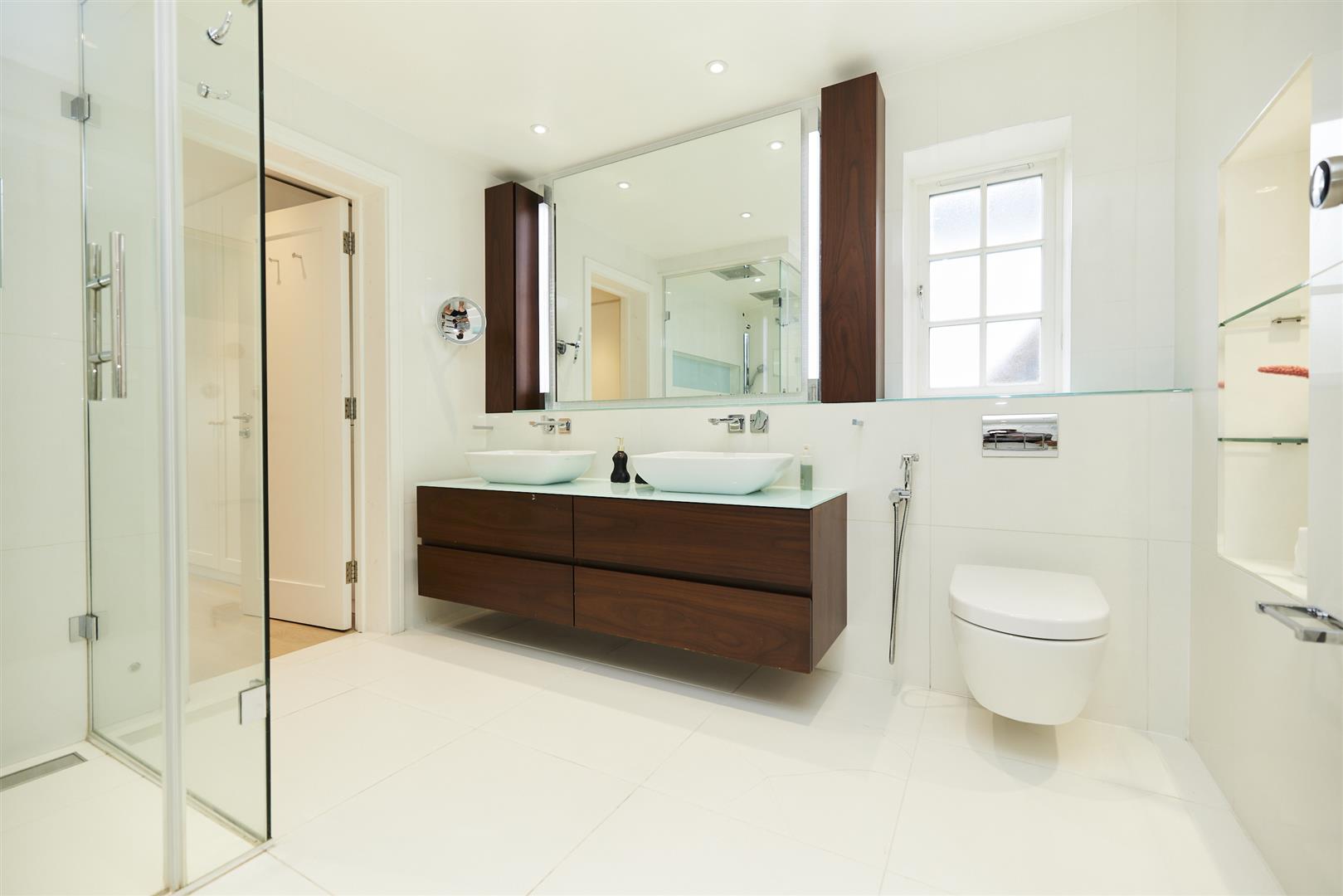 6 bed detached house for sale in Park View Road, London 79