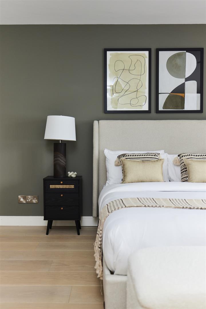 6 bed detached house for sale in Park View Road, London 37