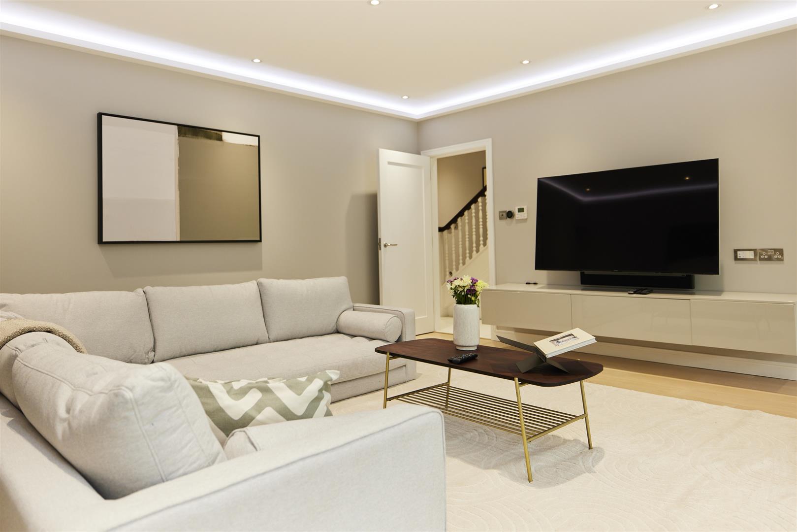 6 bed detached house for sale in Park View Road, London 6